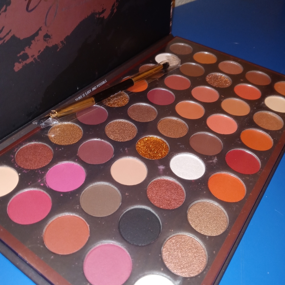 Makeup pallete